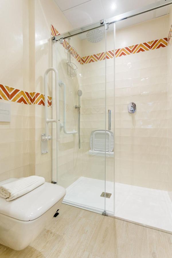 Espectacular Casa De 6 Dormitorios, 7 Banos Y 2 Terrazas Sevilla Exterior foto